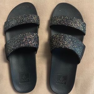 Reef cushion comfort glitter slides